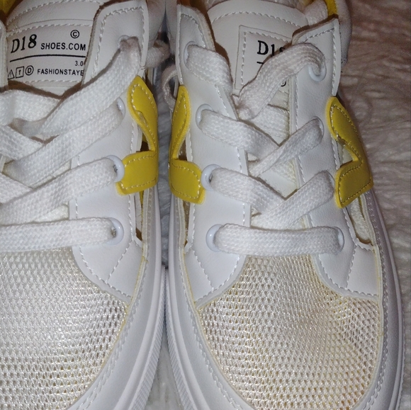 New in Bag - Picture 9 of 12